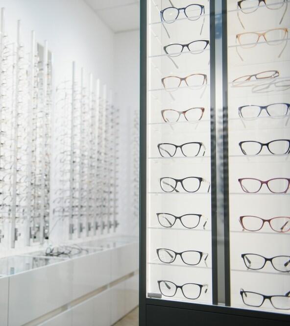  Optik Mağazası için Doğru Tedarikçi Nasıl Seçilir?