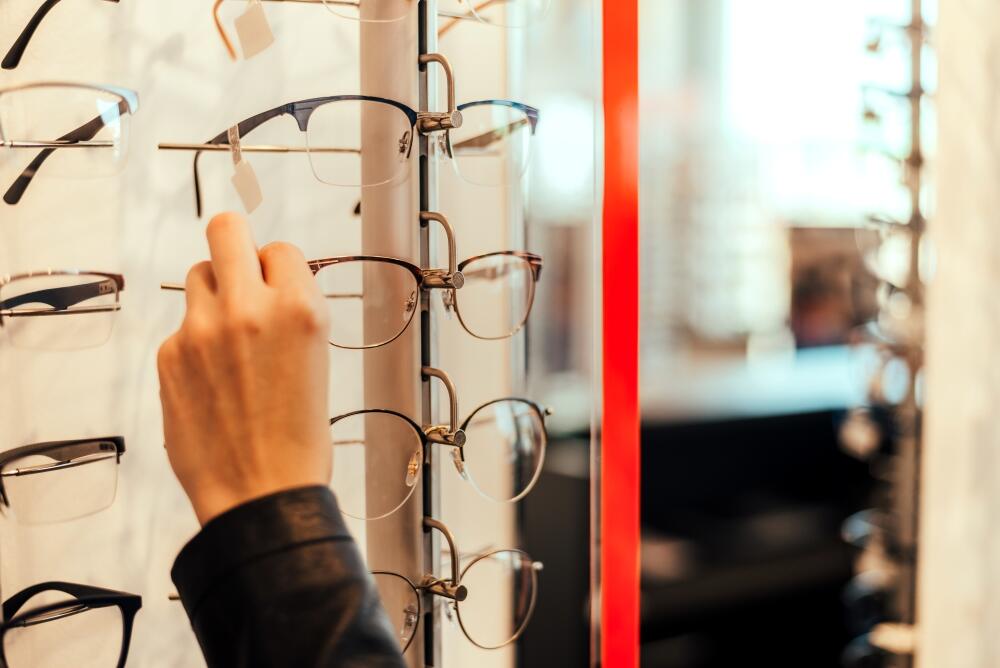 Yeni Açılan Optik Mağazaları İçin Ürün Seçimi
